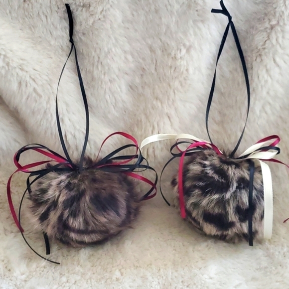 New, Faux Fur Ornament, Set of 2, Animal Print - Picture 1 of 3